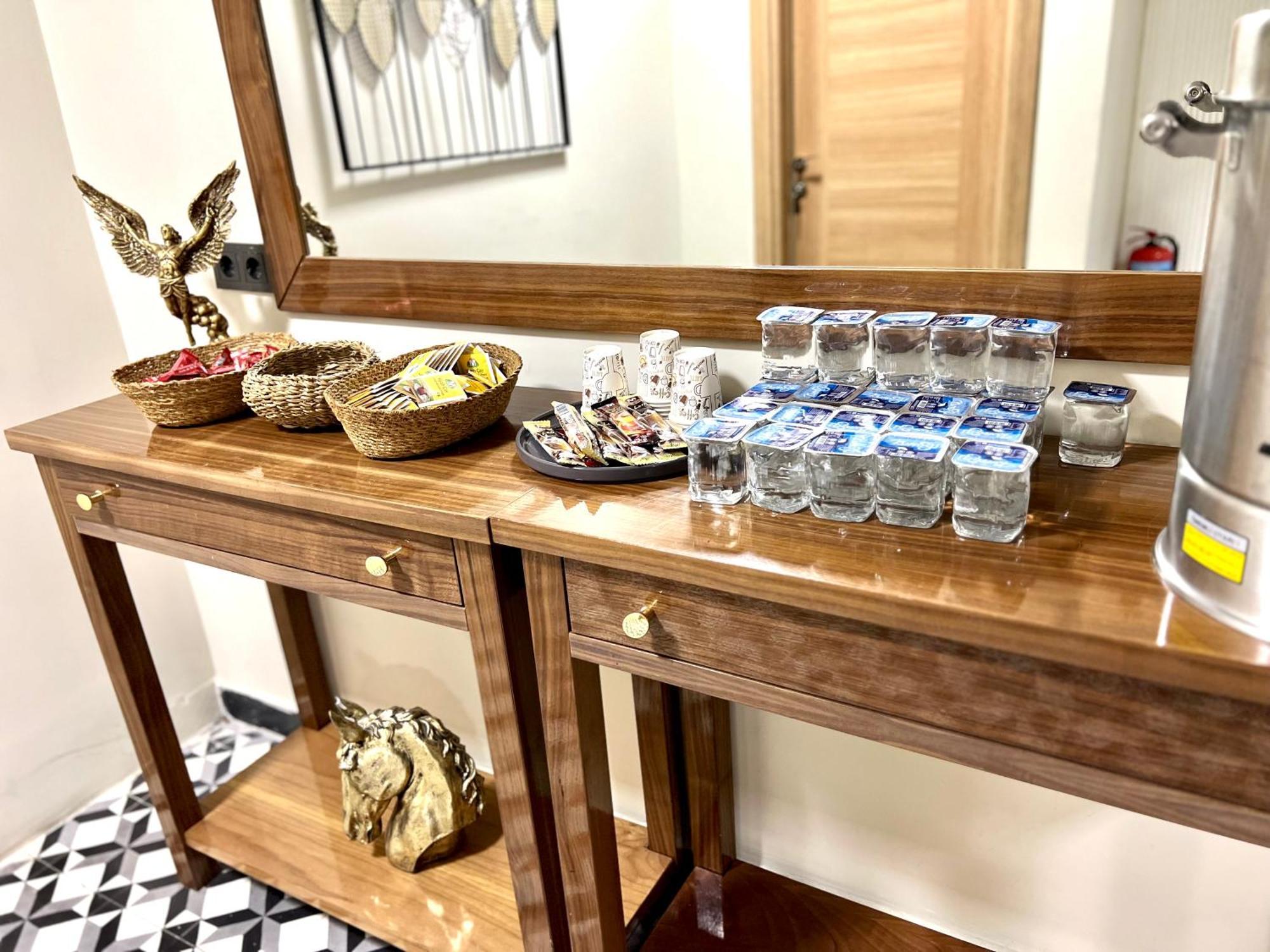 Besiktas Guest House Готель