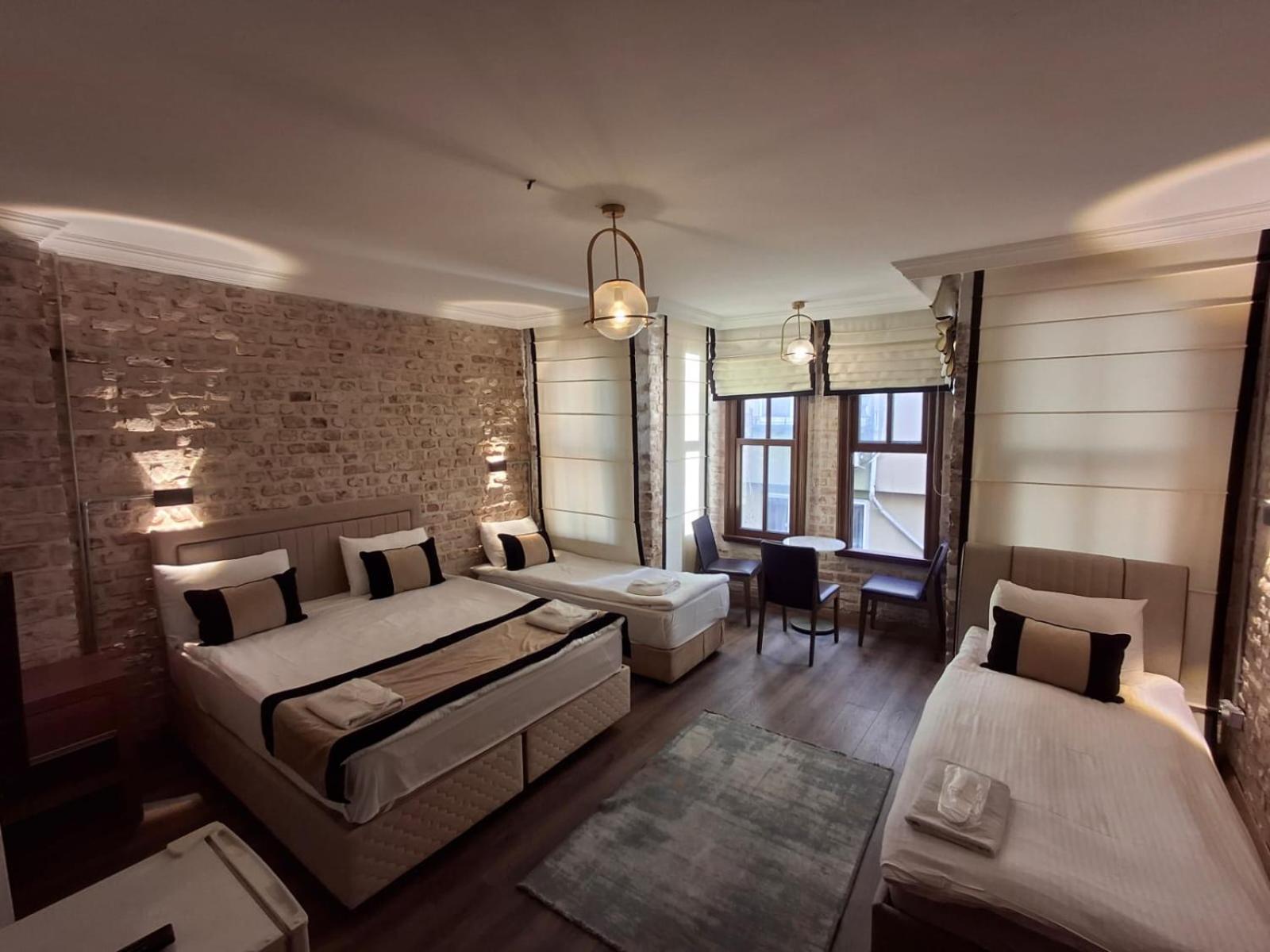Besiktas Guest House Готель