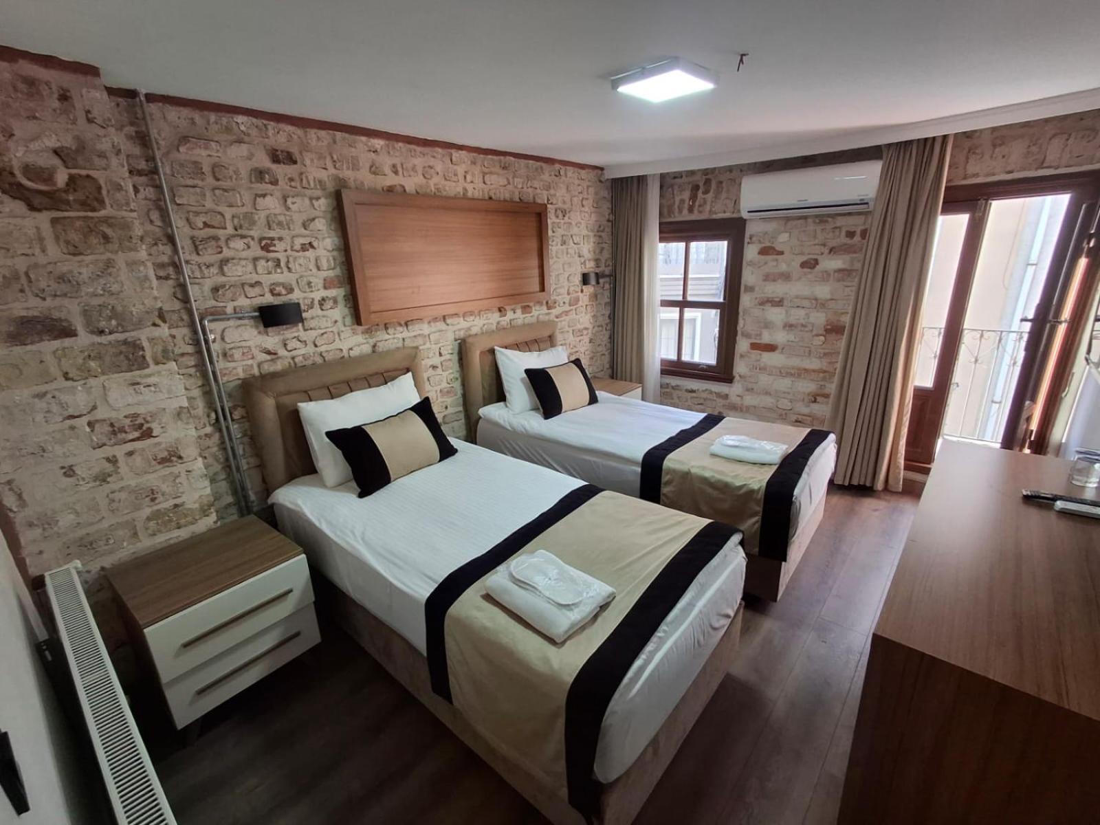 Готель Besiktas Guest House