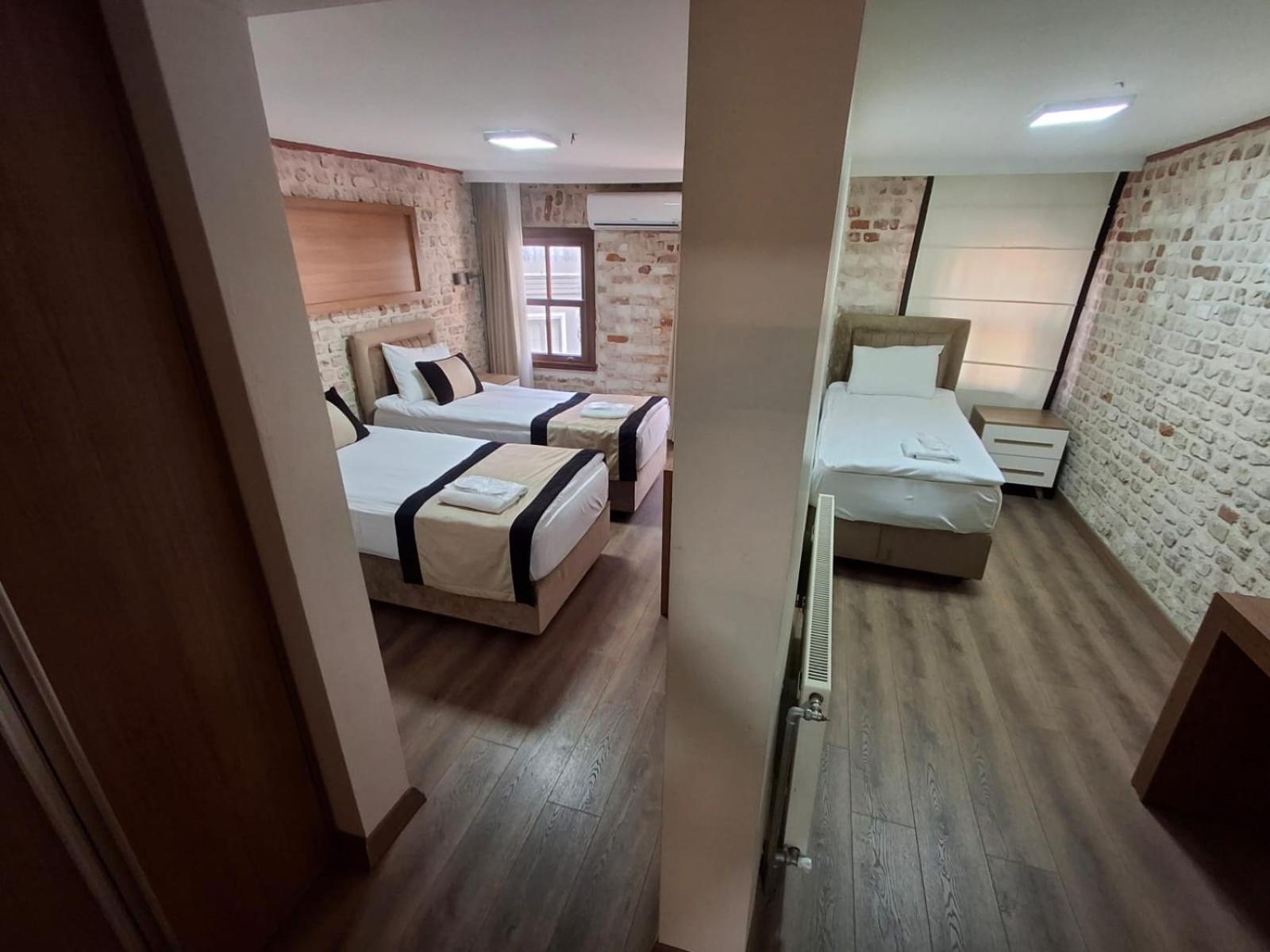 Besiktas Guest House Готель
